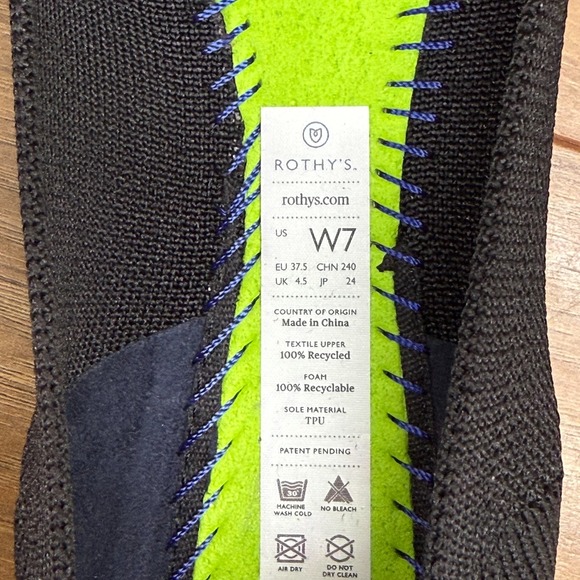 Roth Black Flats for Women - Picture 11 of 11